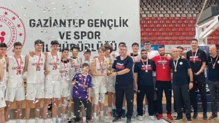 Gaziantep Basketbol şampiyon oldu